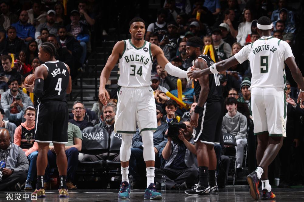 员李依诺 员李依诺