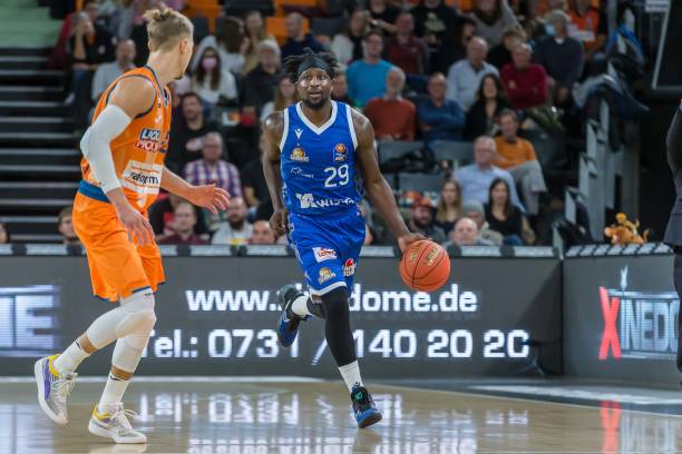 追逐赛等多 追逐赛等多